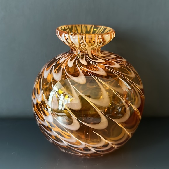 Optic Art Glass Handblown Globe Vase Amber White Swirl - Picture 2 of 6